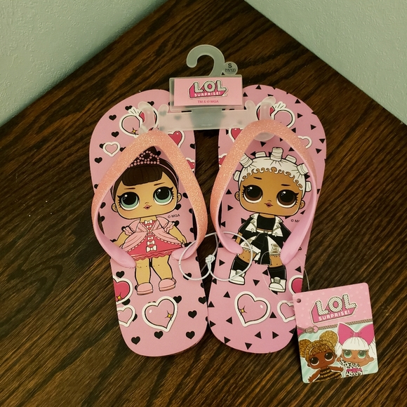 sandal lol surprise
